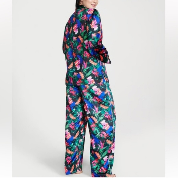 Nwt Victoria's Secret Miami Tropic Pajama Set Size Top XXL Bottom XL - Picture 2 of 10